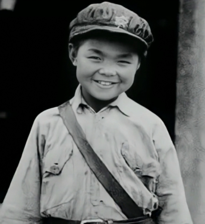 开云网页版-最小红军向轩：7岁投身革命9岁长征路，1955年授衔他获封什么军衔