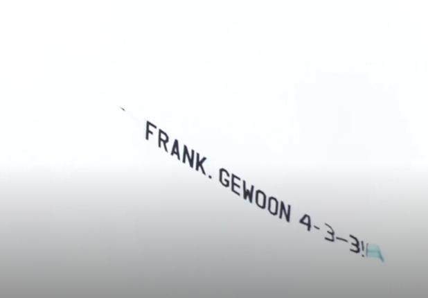 开云中国官网-荷兰主帅：433是不可能的，532难听那我们踢1352